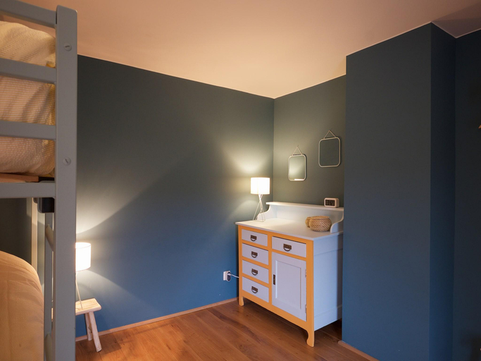 Others 4, Peaceful Holiday Home, Namur