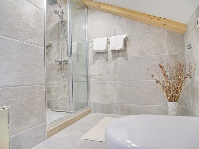 Bathroom 2, Apartments Sweet Escape - Studio Apartment with Terrace and Sea View 1, Dubrovnik