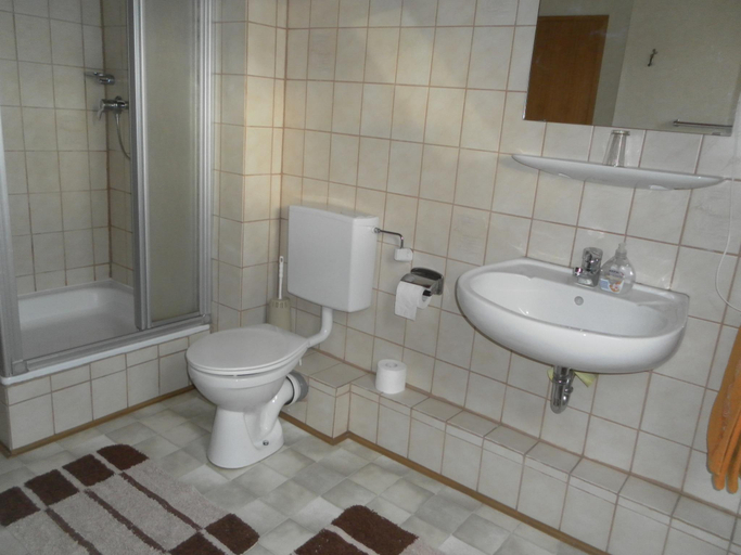 Bathroom 3, Landhaus nahe Sababurg Schloss, Kassel