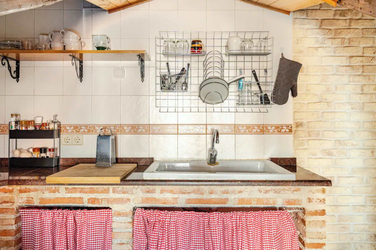 Room 2, Bright Pelayo - Enchanting 1BR Home in Chueca, Madrid