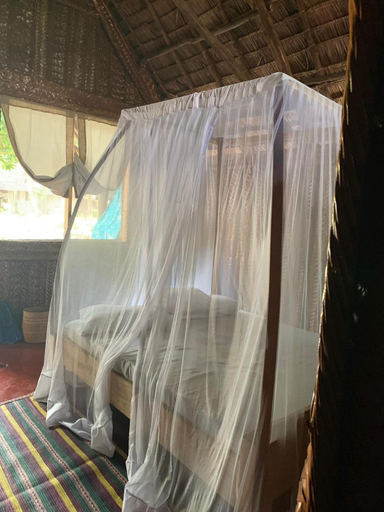 Bedroom 2, Juani beach bungalows, Mafia