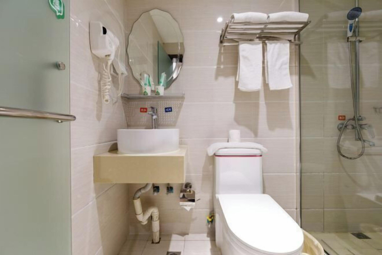 Bathroom 4, Hi Inn (Shanghai Changhai Hospital), Shanghai