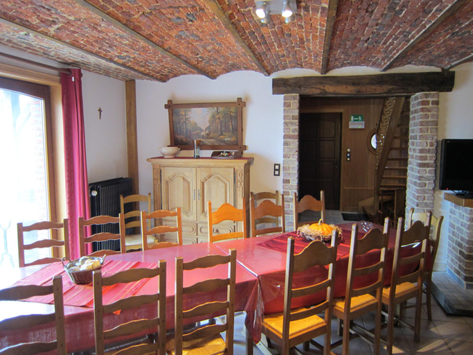 Food & Drinks 4, Holiday home in Cul-des-Sarts with garden, Hainaut
