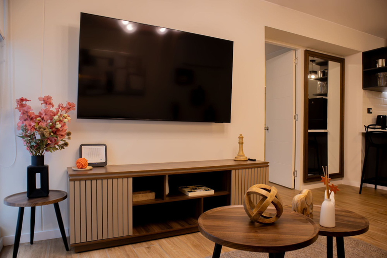 Room 5, w Remarkable 1BR in San Isidro, Lima
