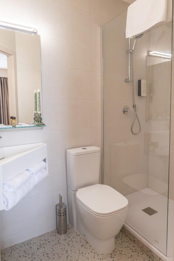 Bathroom 3, Hotel Hemera, Hainaut