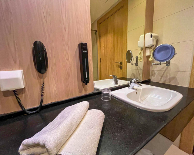 Bathroom 5, La Casa Hotel Amman by FHM, Salt