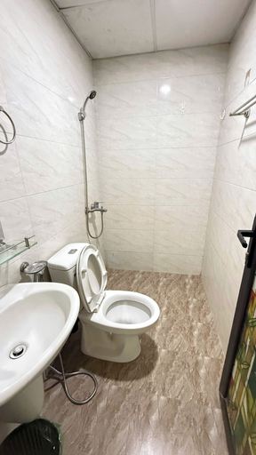 Bathroom 4, Era Apartment Kham Thien, Đống Đa