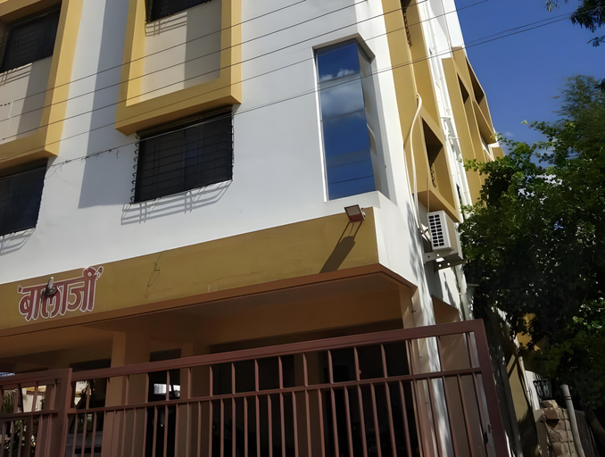 Others 4, BALAJI LODGING, Solapur