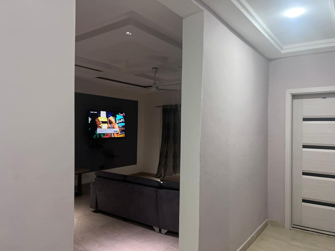 Others 5, T-Roys Apartments, Accra