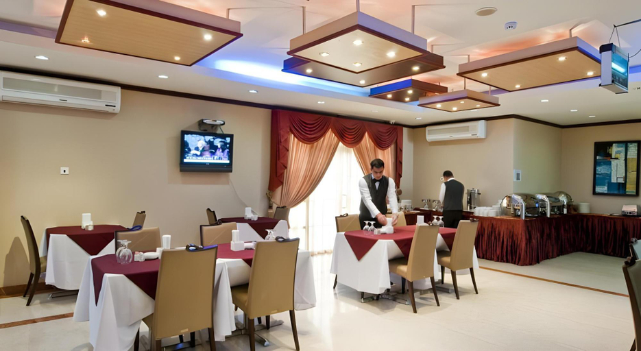 Food & Drinks, La Villa Palace Hotel, Doha