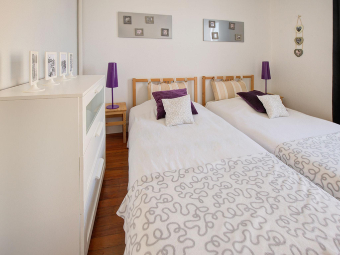 Bedroom 2, Harbor View Hideaway, Calvados