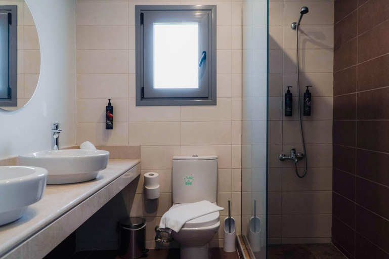 Bathroom 5, Princess Sun, South Aegean
