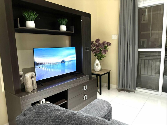 Others 5, One Bedroom City Apartment with Pool