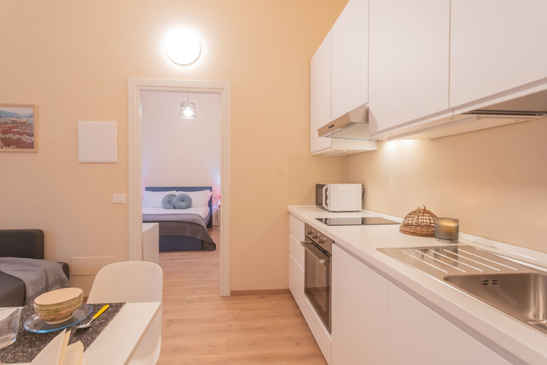 Room 3, Breva Apartment Nearby Como S G Train Station, Como