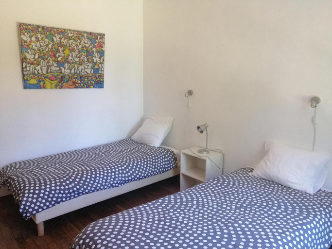 Bedroom, Sigoules Houses, Dordogne