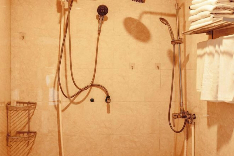 Bathroom 4, Yichun Mantu Hotel, Yichun