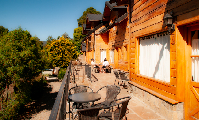 Others 3, Las Cumbres Apart. & Suites , Lacar
