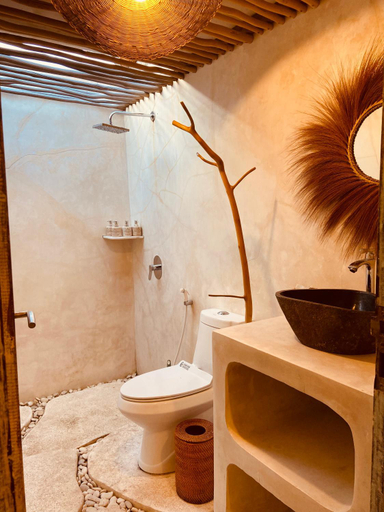 Bathroom 3, Pink Flamingo, Lombok