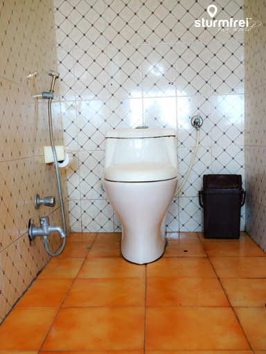 Bathroom 2, Jungle by sturmfrei Udaipur, Udaipur