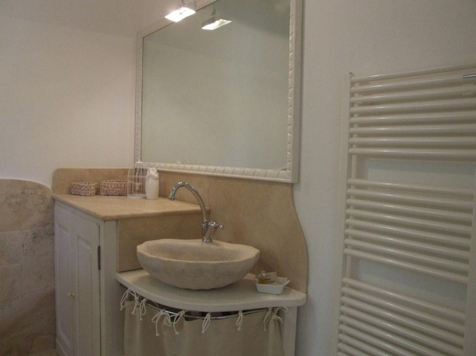 Bathroom 1, Holiday Home by Marina Beach Tuscany, Livorno