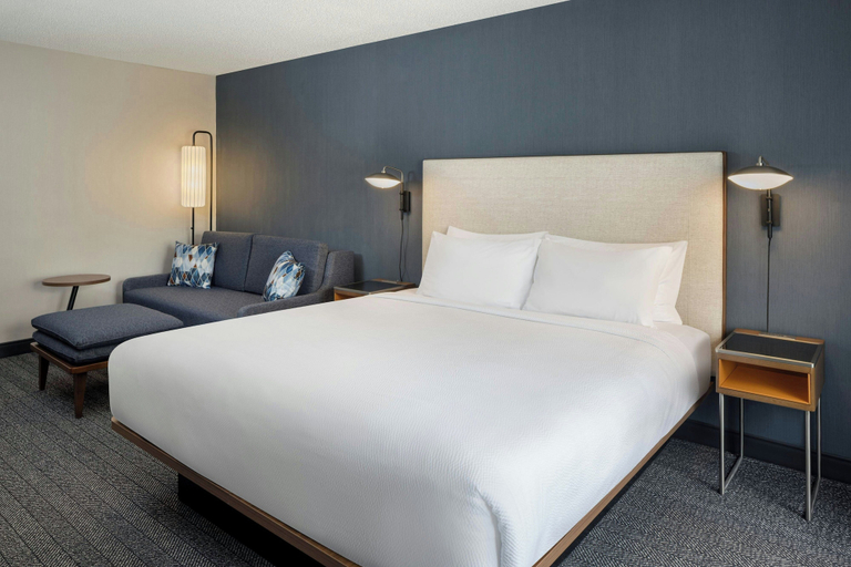 Bedroom 3, Courtyard by Marriott Traverse City, Grand Traverse