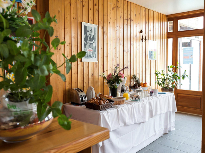 Food & Drinks 2, Chalet Apartment by Lake Geneva, Evian, Haute-Savoie