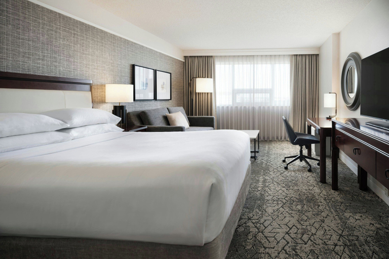 Bedroom 5, Sheraton Cavalier Calgary, Division No. 6