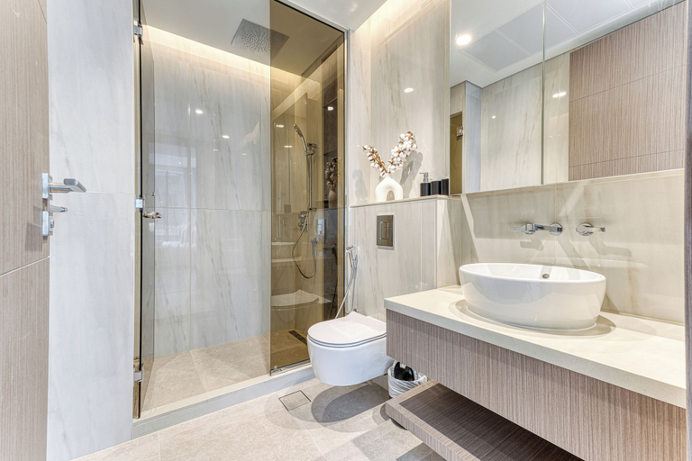 Bathroom 5, Peninsula Five, Dubai