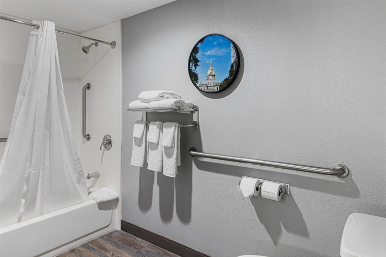 Bathroom 4, Best Western Plus Savannah Gateway, Chatham