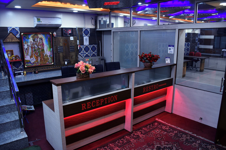 Others 3, Hotel Sindhu, Bareilly