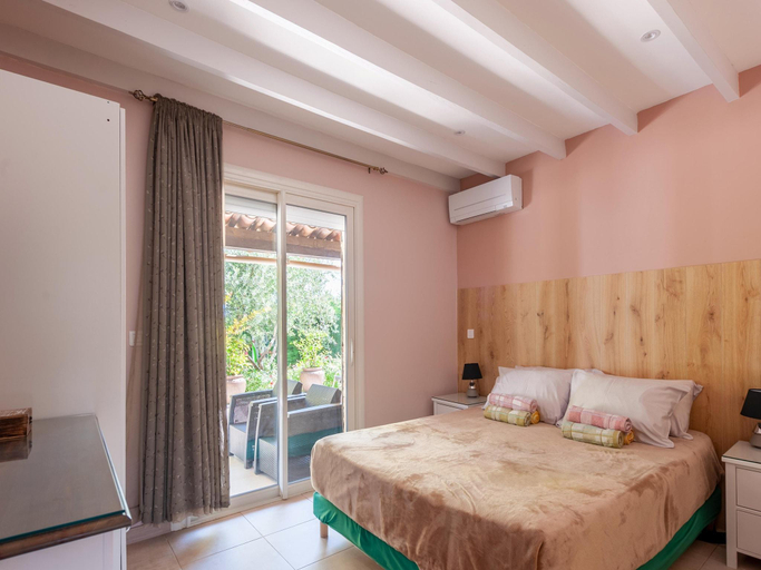 Bedroom 2, Villa in Cannes with Heated Pool Boat Trips, Var