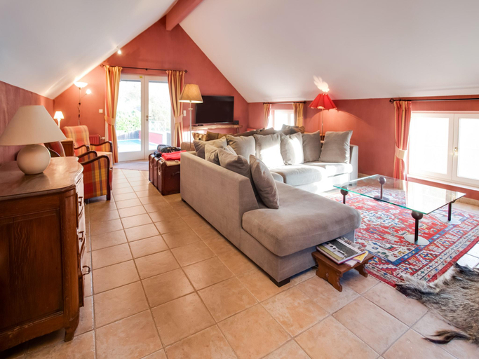 Bedroom 2, Luxury Pool Villa in Sosoye, Namur