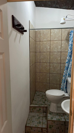 Bathroom 3, Hostal La Fuente, Antigua Guatemala