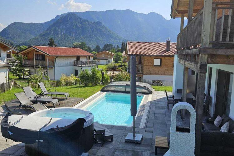Sport & Beauty 2, Chalet Gamsknogel mit privatem Pool und Whirlpool, Traunstein