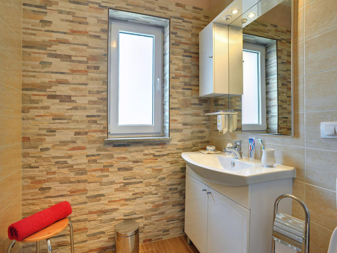 Bathroom 4, Holiday Home Vodnjan near Beach, Svetvinčenat