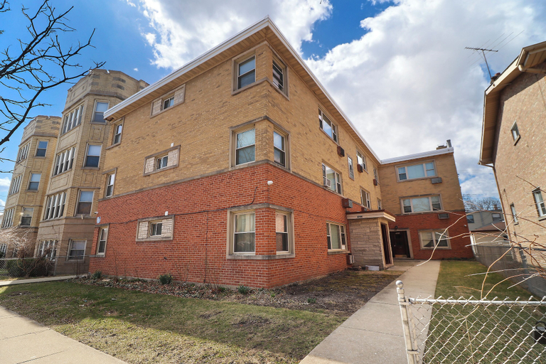 Exterior & Views 2, Cozy 1BR Apt Near Shops - Kimball C2, Cook