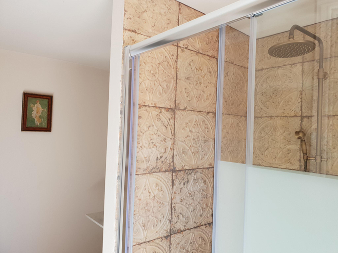 Bathroom 4, Villa in Meounes-Les-Montrieux, Var