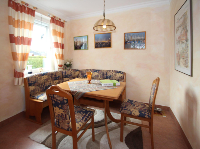 Others 5, Bungalow in Berumbur nahe Norddeich Strand, Aurich