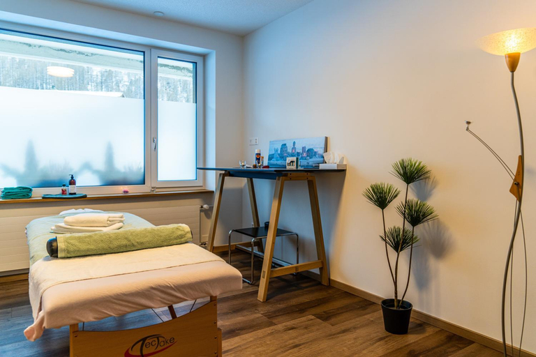 Bedroom, Hotel Kristall-Saphir Superior, Visp