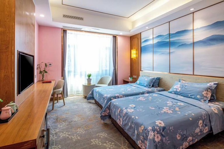 Bedroom, Tai Zhong Hotel, Taiyuan