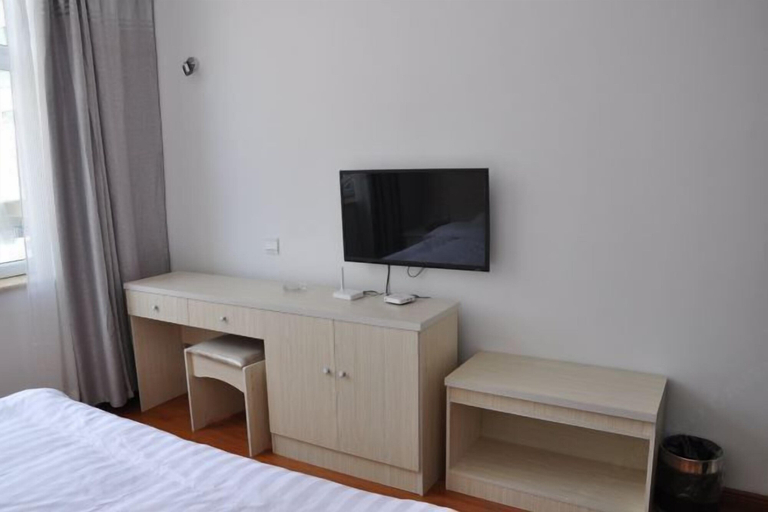 Bedroom 3, Amdo Express Hotel, Xining