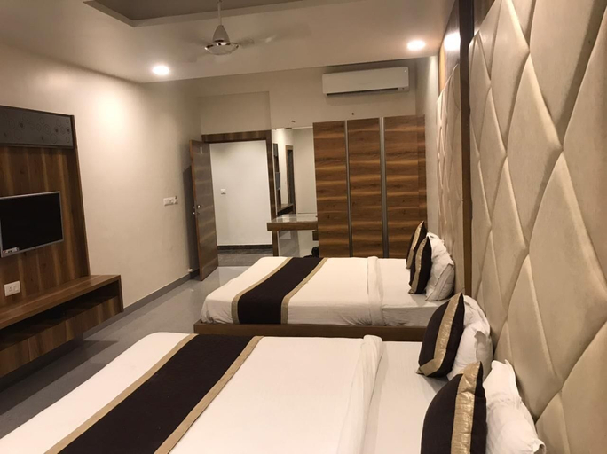 Bedroom 5, Divya Hotel & Restaurant, Sirohi