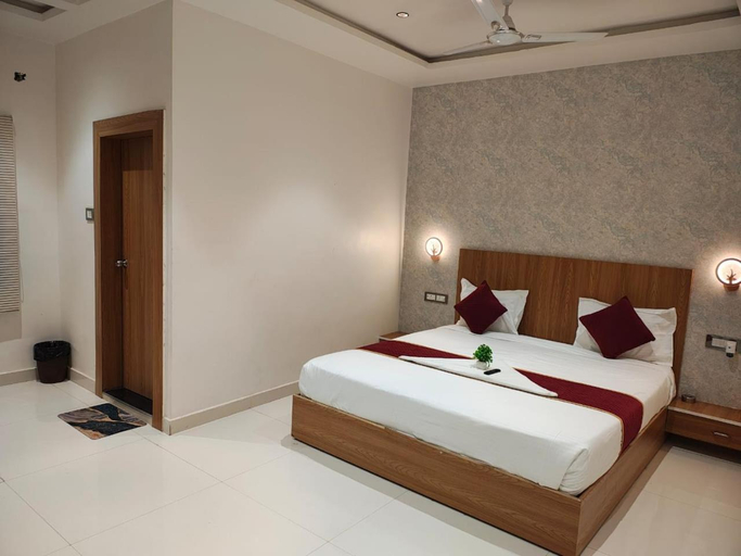 Bedroom 2, The Golden Palm Khajuraho, Chhatarpur