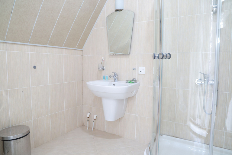 Bathroom, Arena Hotel Gusar, Quba