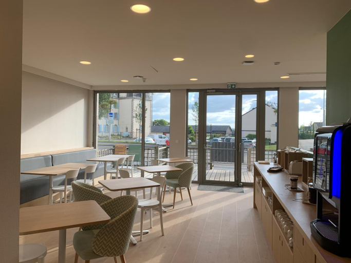Food & Drinks 4, Karaez Hotel - BritHotel Carhaix, Finistère