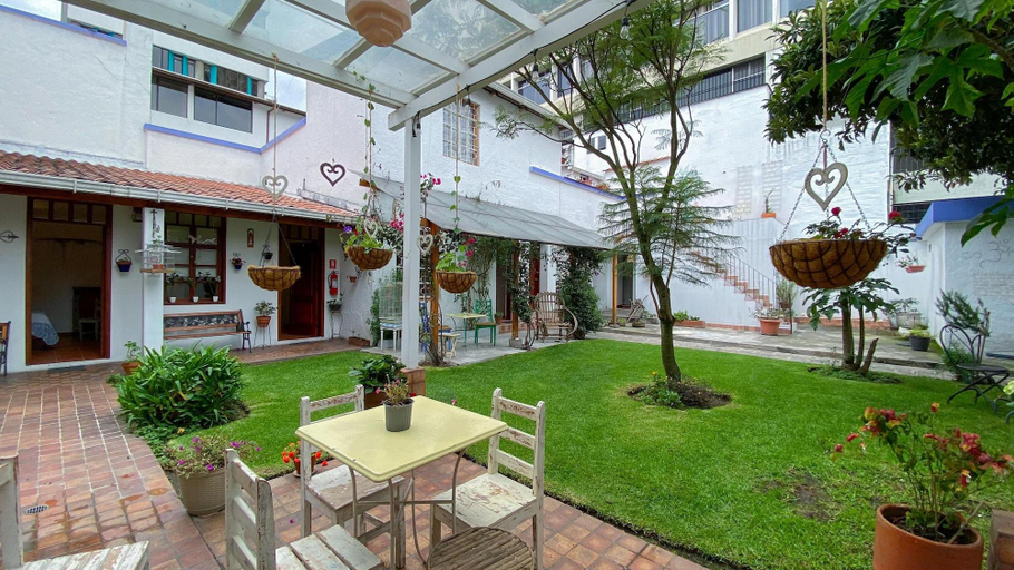 Exterior & Views 2, Hostal Sakti, Quito