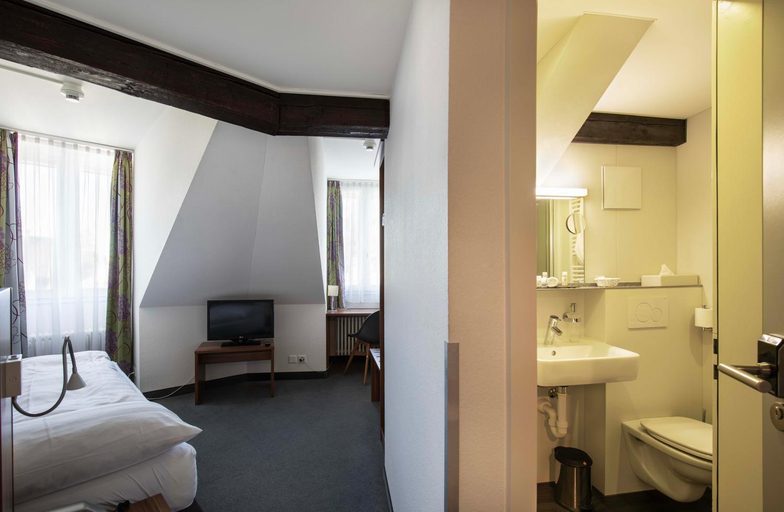 Bedroom 2, Hotel Resslirytti, Basel