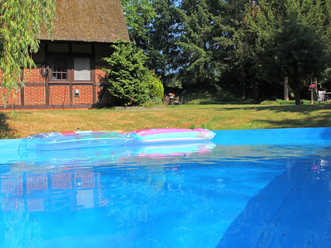 Sport & Beauty 2, Cozy Apartment with Pool Forest, Diepholz
