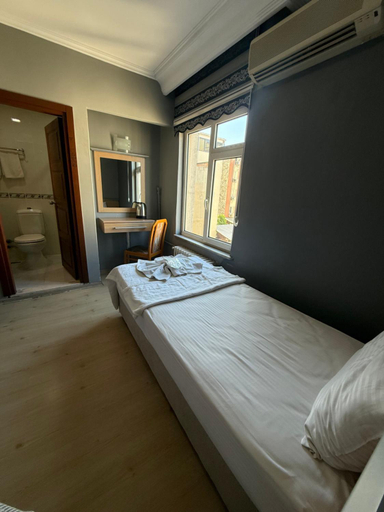 Bedroom 2, Kabil Hotel, Fatih