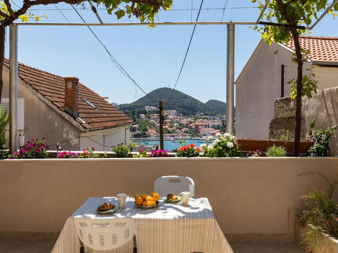 Others 3, Apartment Meet Greet- Studio Apartment with Terrace and Sea View, Dubrovnik